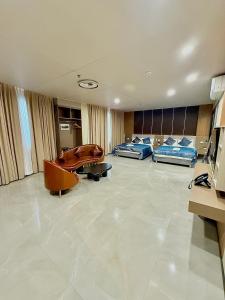 Skyport Hotel