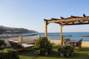 Xristinas Seaside Apartments