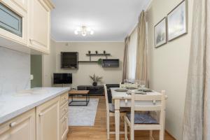 Kaubamaja Apartment Green