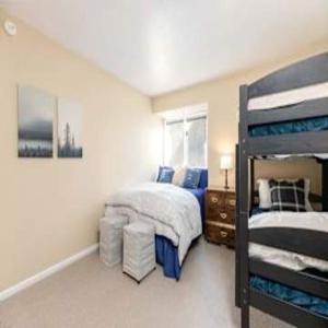 Apex Exquisite Apartments - 420 N Main St