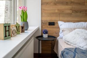 Нова 3-кімнатна та поряд студійна двоярусна квартира LOFT у центрі Одеси fainorent