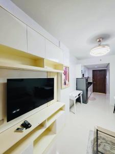 Idyllic 1-Bedroom Condo front of Mall of Asia