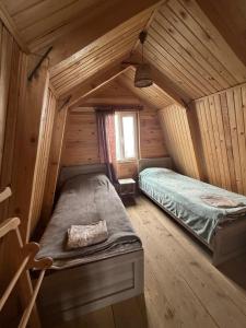 Cloudtop House - Gomismta
