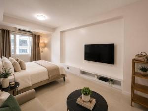 Luxury Open Concept Condo Front of Mall Of Asia at Shell Residences Tower B