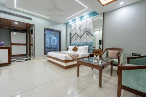 Hotel Leela Grande