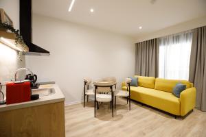 Oleva Sea View Suites