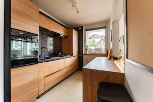 Gdańsk Airport Comfort Apartment by BookingHost