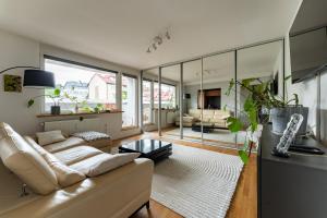 Gdańsk Airport Comfort Apartment by BookingHost
