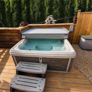 casa loma Okanagan Hideaway, Lake views & Outdoor Adventures