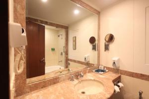 Savoy Suites Noida