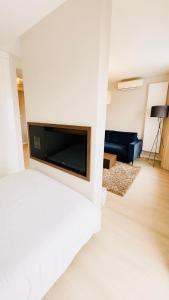 Platinum Towers Skyline View Apartment