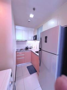 8 Newtown boulevard