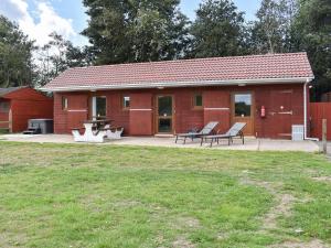 Sherwood Forest Lodge 2