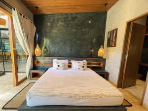 SUYAI Villa Uluwatu - Private Pool & Concierge Service