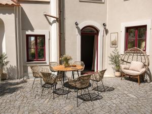 Lesser Town Garden Residence