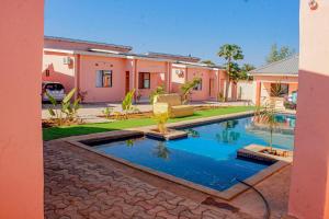 Glamour Lodges and Apartments