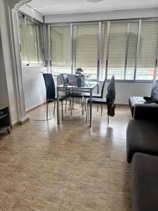 Seaview Panoramic Flat