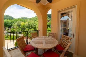 Bella Vista 7A 3 bdrs pool view in Los Suenos