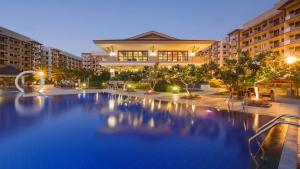 Emmas Place NAIA 2BR Condo Jacuzzi Suite Free Parking