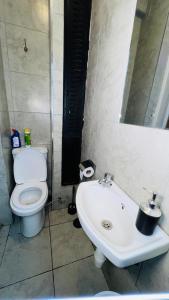 Cozy Modern Studio Tsavo Thika Road Nairobi B