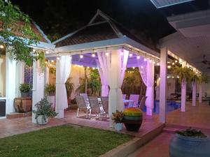 4 Bed Villa Private Pool and BBQ Jomtien Beach