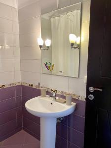 Dhimitri Rooms