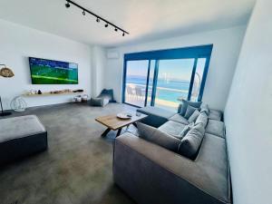 NV seafront Villa with private pool & NV seafront luxury suites no pool acces - Aegina