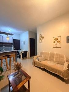 Kanato Bay Homestay-near Dahican beach