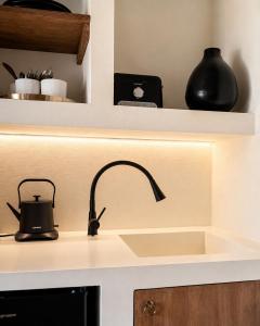 Eros Suite, Private Pool Retreat in Skyros