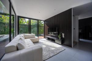 La Villa James - Luxury 4 BR Pool Villa