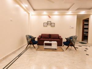 Homlee Parampara 4BHK-Central DEL-Lift-Parking