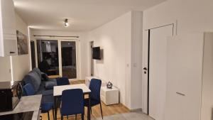 Falcon Apartment 2
