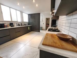 Bright 3BR Oasis 500Mbps WiFi & 24 7 Security