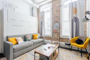 Charming ArtPad Studio in Savannah Historic District