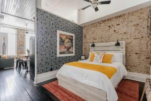 Charming ArtPad Studio in Savannah Historic District