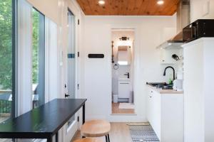 Luxury Tiny Home with Spa Access