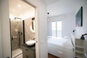 Elegant Designer Apartment in the Monumental Area