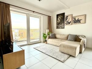 Spacious accommodation for 6 people in Roma close train station
