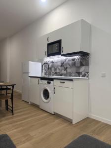 Estupendo Apartamento a 5 min caminando de la Estación de Bus y Tren María Zambrano
