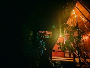 Paddy field Whispering wind Cabin