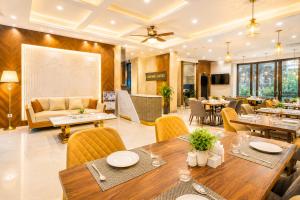 Hotel Aroma Suites Delhi - With Free Airport Drop