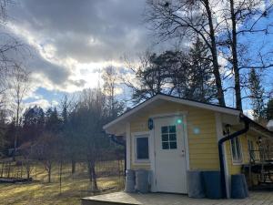 Cottages in nature paradise 25 minutes to Stockholm