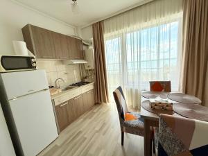 MareBlu Summerland Mamaia
