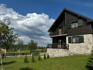 Wolf Chalet