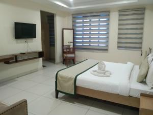 Am Suites Luxury Service Apartment