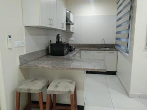 Am Suites Luxury Service Apartment