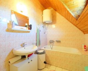 Fenyves Beach House