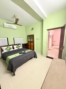 Whiteshore homestay vaithikuppam