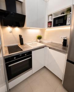 Lily Square apartment