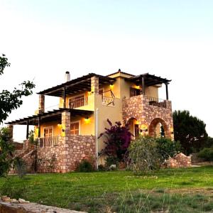 "Villa Othon-Leni" - Panoramic Sea View & Traditional Luxury